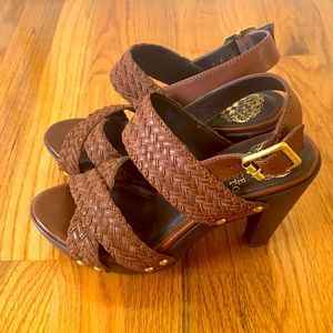 Vince Camuto size 6 brown leather sandals